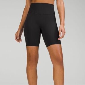 Lululemon Base Pace 6” Shorts (Used-Very Good Condition)
